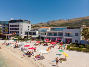 Luxury rooms Beach Mediteran  Подстрана